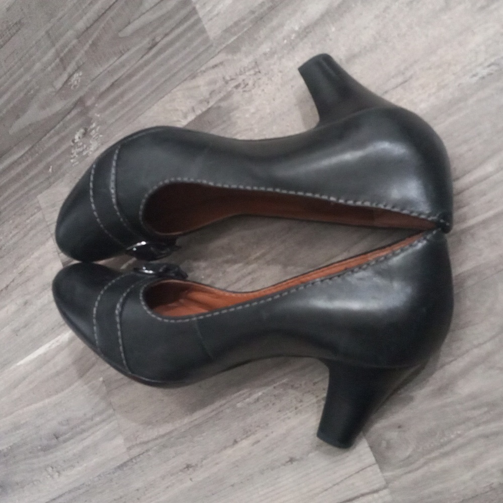 Clark's Artisan Black Leather Society Dance Pump Size 7M - Picture 9 of 13